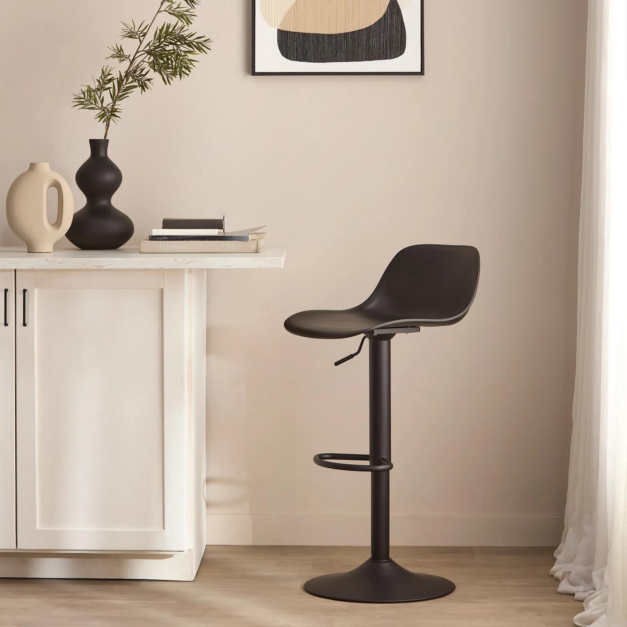 Black Metal & Plastic Bar Stool