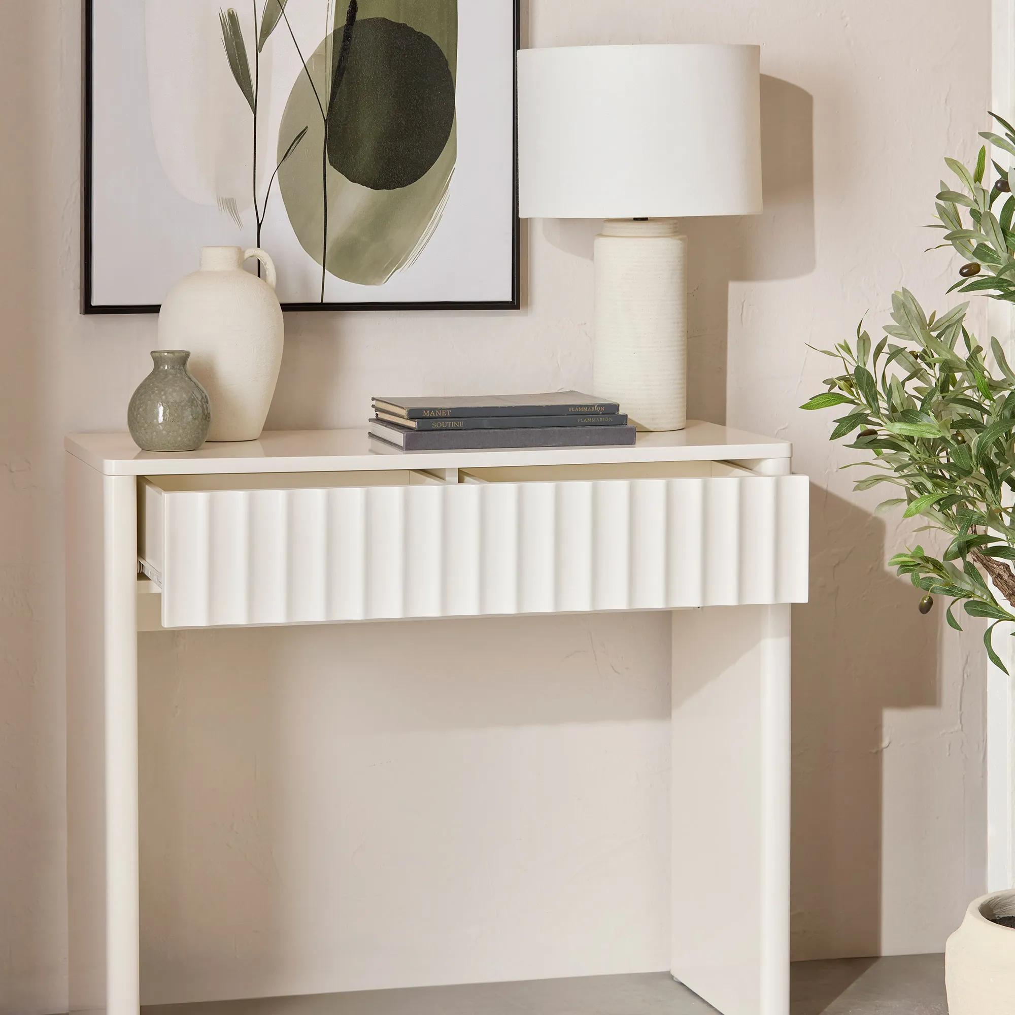 Textured Ceramic Table Lamp